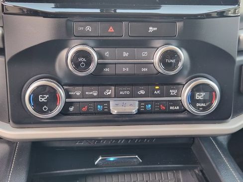 Used 2024 Ford Expedition Max XLT RWD image 18