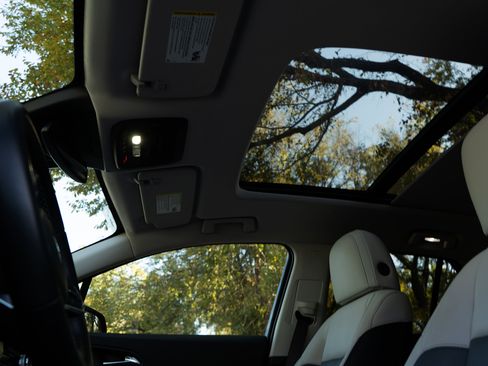 Certified 2024 Honda Prologue Touring image 33