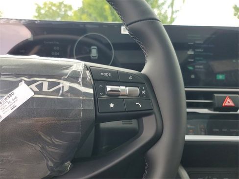 New 2026 Kia Sportage SX image 18