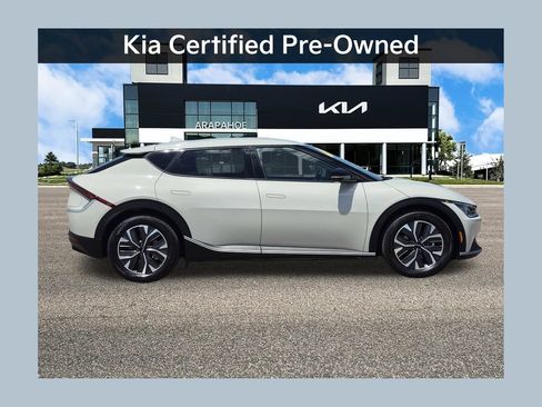 Used 2024 Kia EV6 Light AWD/4WD image 1