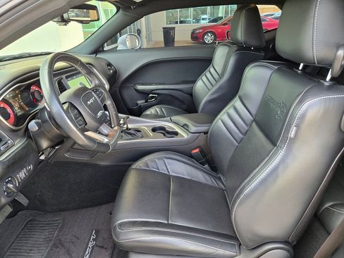 Used 2019 Dodge Challenger SRT Hellcat Redeye RWD image 9