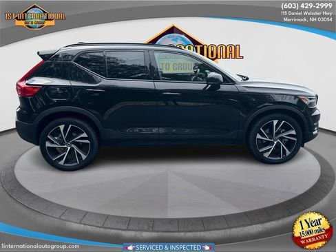 Used 2021 Volvo XC40 T5 R-Design w/ Climate Package image 10