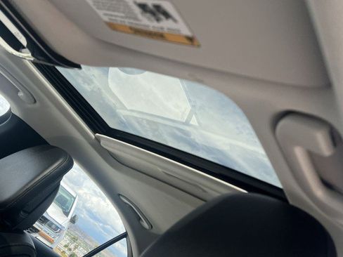 Used 2022 Mercedes-Benz C 300 Sedan image 18