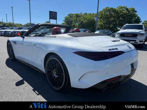 Certified 2022 Mercedes-Benz SL 55 AMG 4MATIC image 7