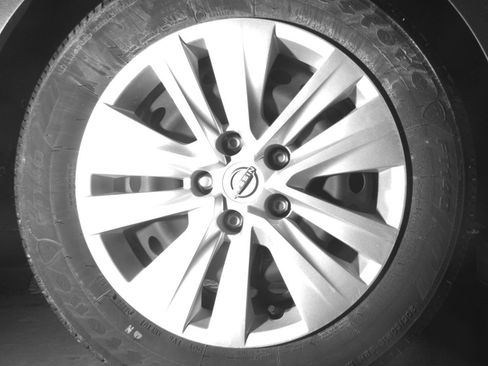 Used 2025 Nissan Sentra S image 15