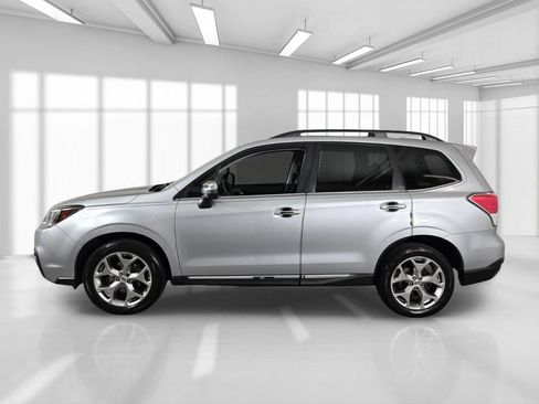 Used 2018 Subaru Forester 2.5i Touring w/ Popular Package #3B AWD/4WD image 4