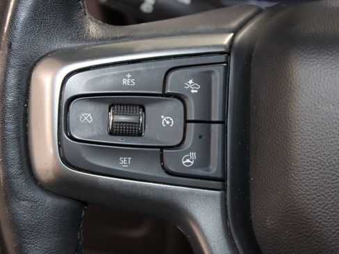 Used 2022 Chevrolet Suburban Premier RWD image 39