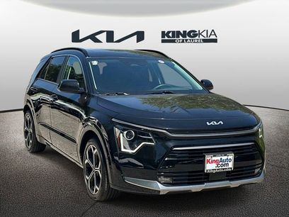 Used 2024 Kia Niro EX Touring