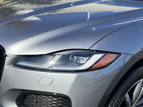 Certified 2025 Jaguar F-PACE R-Dynamic S image 12