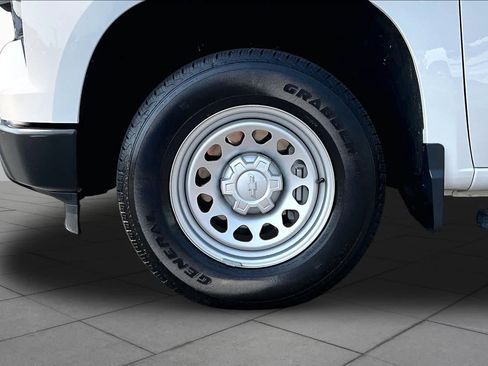 Used 2026 Chevrolet Silverado 1500 W/T w/ Trailering Package RWD image 11