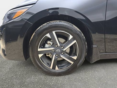 Used 2025 Nissan Sentra SV FWD image 28