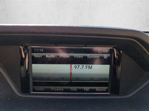 Used 2013 Mercedes-Benz E 350 BlueTEC Sedan image 11