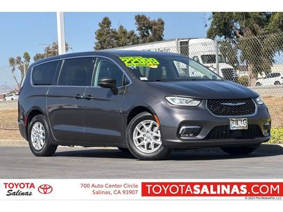 Used 2023 Chrysler Pacifica Touring-L