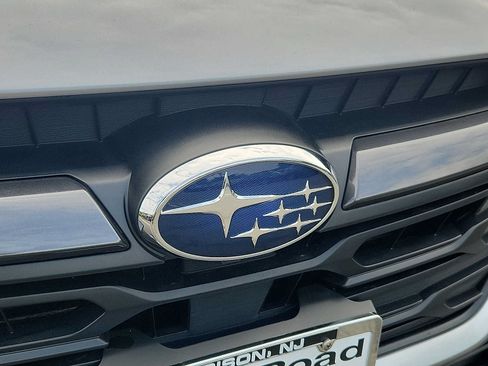 Used 2025 Subaru Outback AWD/4WD image 30