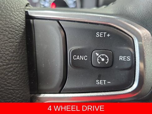 Used 2022 RAM 1500 Laramie AWD/4WD image 18