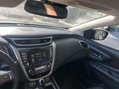 Used 2019 Nissan Murano Platinum image 11