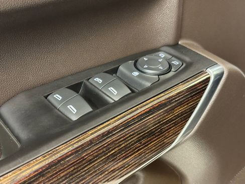 Used 2020 GMC Sierra 1500 SLE w/ SLE Value Package image 10