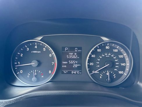 Used 2017 Hyundai Elantra SE FWD image 29
