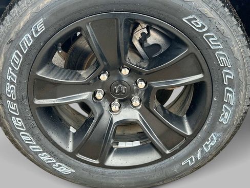 Used 2023 RAM 1500 Big Horn AWD/4WD image 9