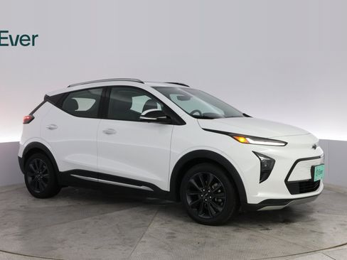 Used 2022 Chevrolet Bolt EUV Premier w/ Launch Edition image 5