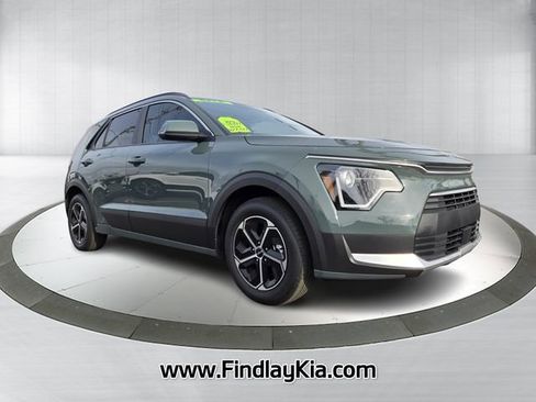 Certified 2025 Kia Niro EX image 3