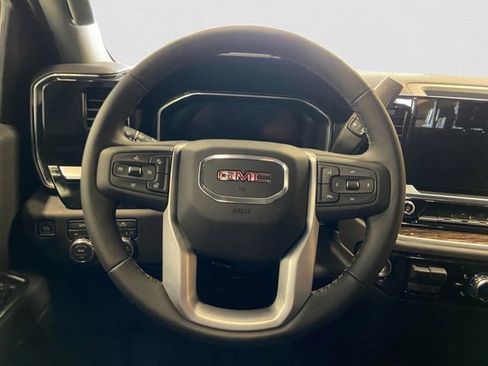 New 2026 GMC Sierra 1500 SLE image 13
