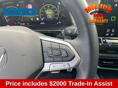 Used 2024 Volkswagen Atlas SEL Premium R-Line AWD/4WD image 18