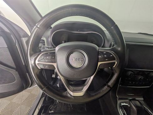 Certified 2021 Jeep Grand Cherokee Limited image 17