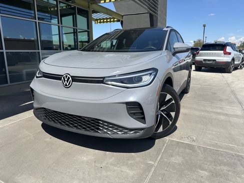 Used 2022 Volkswagen ID.4 Pro S image 2