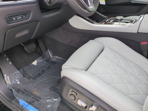 Used 2026 BMW X5 xDrive40i AWD/4WD image 17