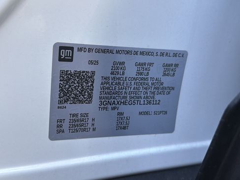 Used 2026 Chevrolet Equinox LT FWD image 34
