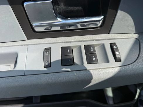 Used 2014 Ford F150 XLT w/ Equipment Group 302A Luxury AWD/4WD image 30
