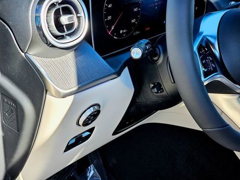 New 2026 Mercedes-Benz GLC 300 4MATIC image 16