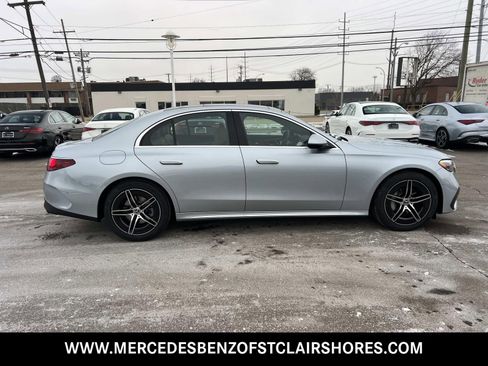New 2026 Mercedes-Benz E 350 4MATIC Sedan image 7