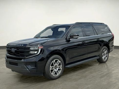 Used 2025 Ford Expedition Max Active AWD/4WD image 1