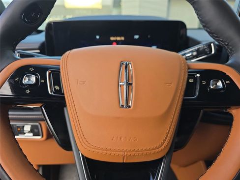 Used 2025 Lincoln Aviator Black Label w/ Jet Appearance Package image 26