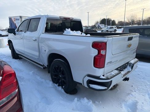 Used 2025 Chevrolet Silverado 1500 High Country w/ Technology Package image 4