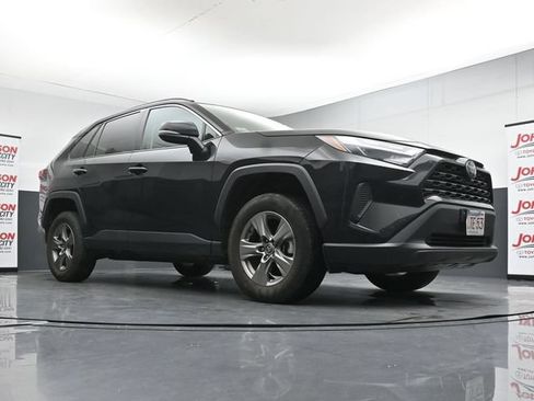 Used 2024 Toyota RAV4 XLE AWD/4WD image 18