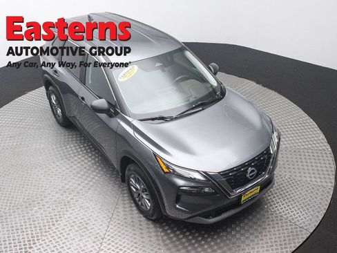 Used 2023 Nissan Rogue S AWD/4WD image 3