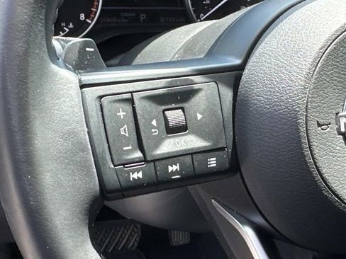 Certified 2025 Nissan Pathfinder SV FWD image 32