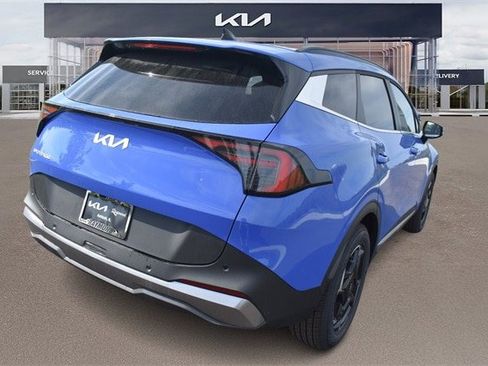 New 2026 Kia Sportage EX w/ EX Panorama Roof Package image 3