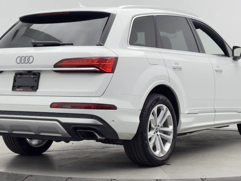 Used 2025 Audi Q7 3.0T Premium Plus AWD/4WD image 7