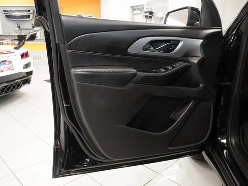 Used 2021 Chevrolet Traverse LS w/ LPO, Floor Liner Package image 5