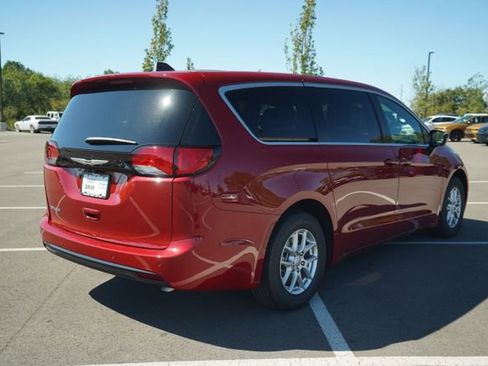 New 2026 Chrysler Voyager LX image 8