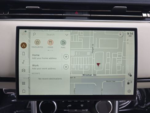 Certified 2023 Land Rover Range Rover SE image 23