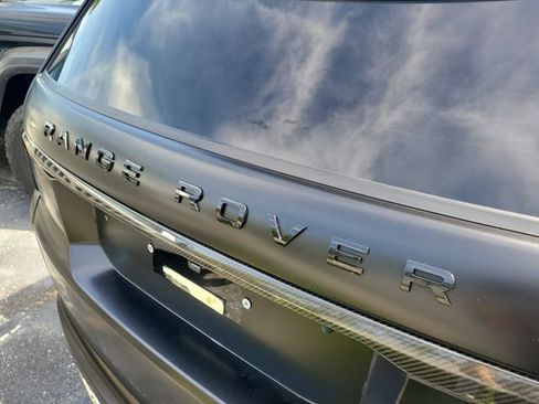 Used 2022 Land Rover Range Rover Sport SVR AWD/4WD image 5