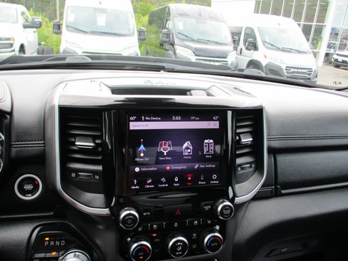Used 2020 RAM 1500 Laramie AWD/4WD image 18