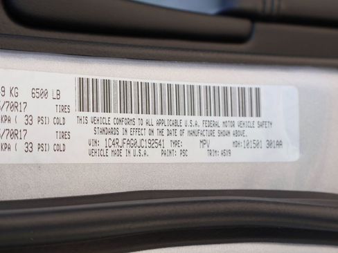 Used 2018 Jeep Grand Cherokee Laredo AWD/4WD image 21