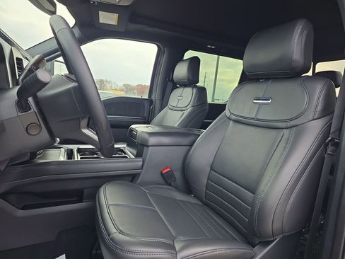 Used 2025 Ford F250 Platinum AWD/4WD image 31