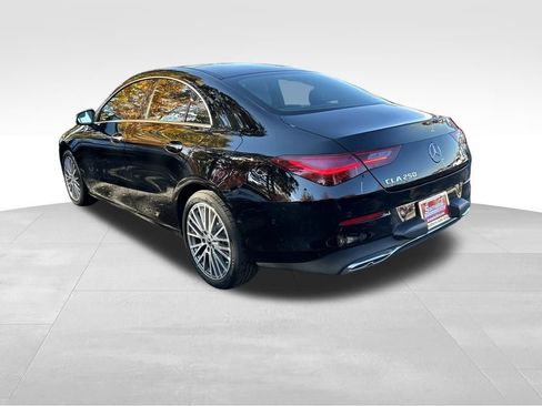 Used 2025 Mercedes-Benz CLA 250 4MATIC image 3